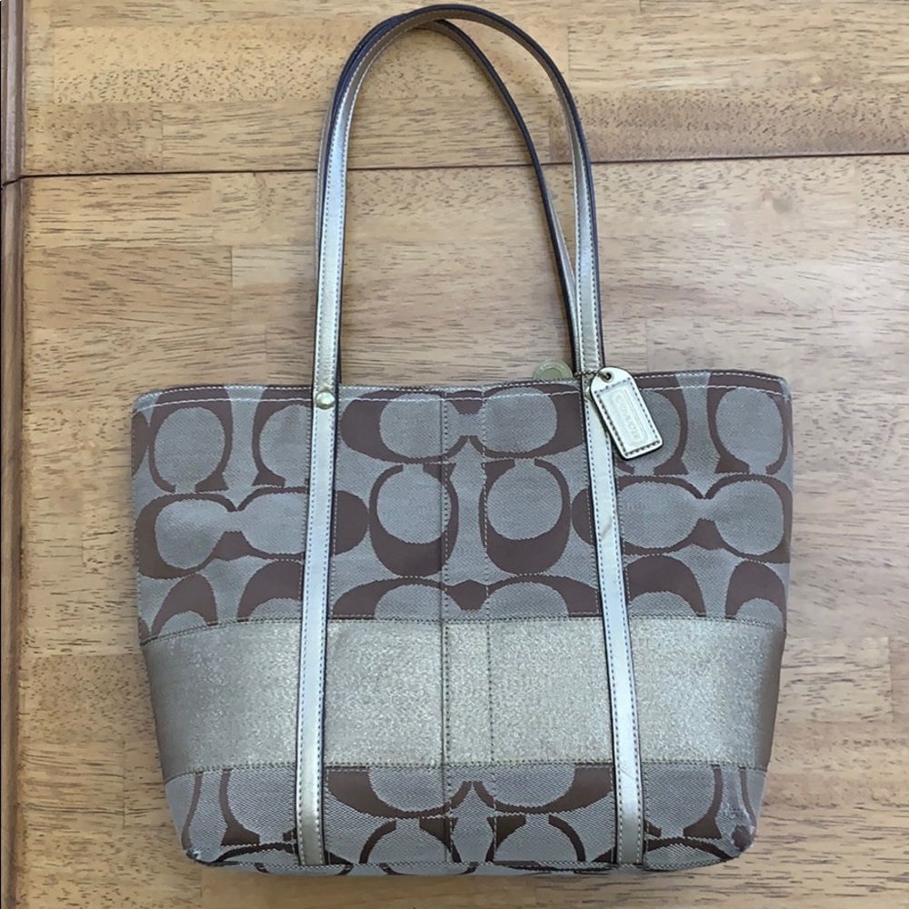 Coach shoulder bag